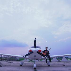 英国女人ZOZO性Zjj乱伦
